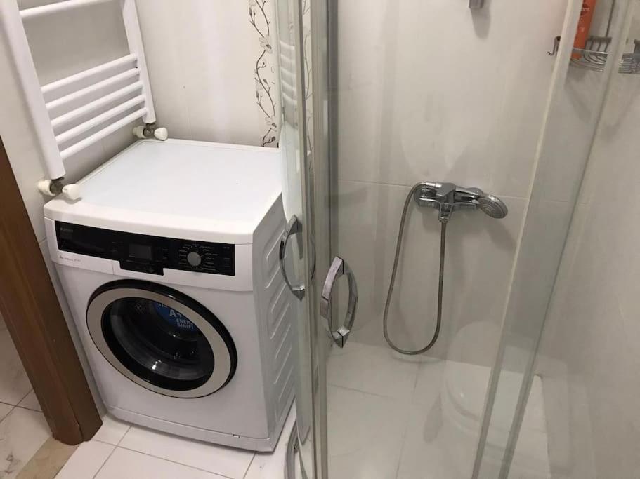 Istanbul'Un Merkezinde Cevahir Avm Karsisi 1+1 Yeni Ev 외부 사진